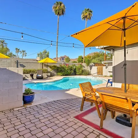 Pristine Phoenix Residence with Camelback Mtn Views!